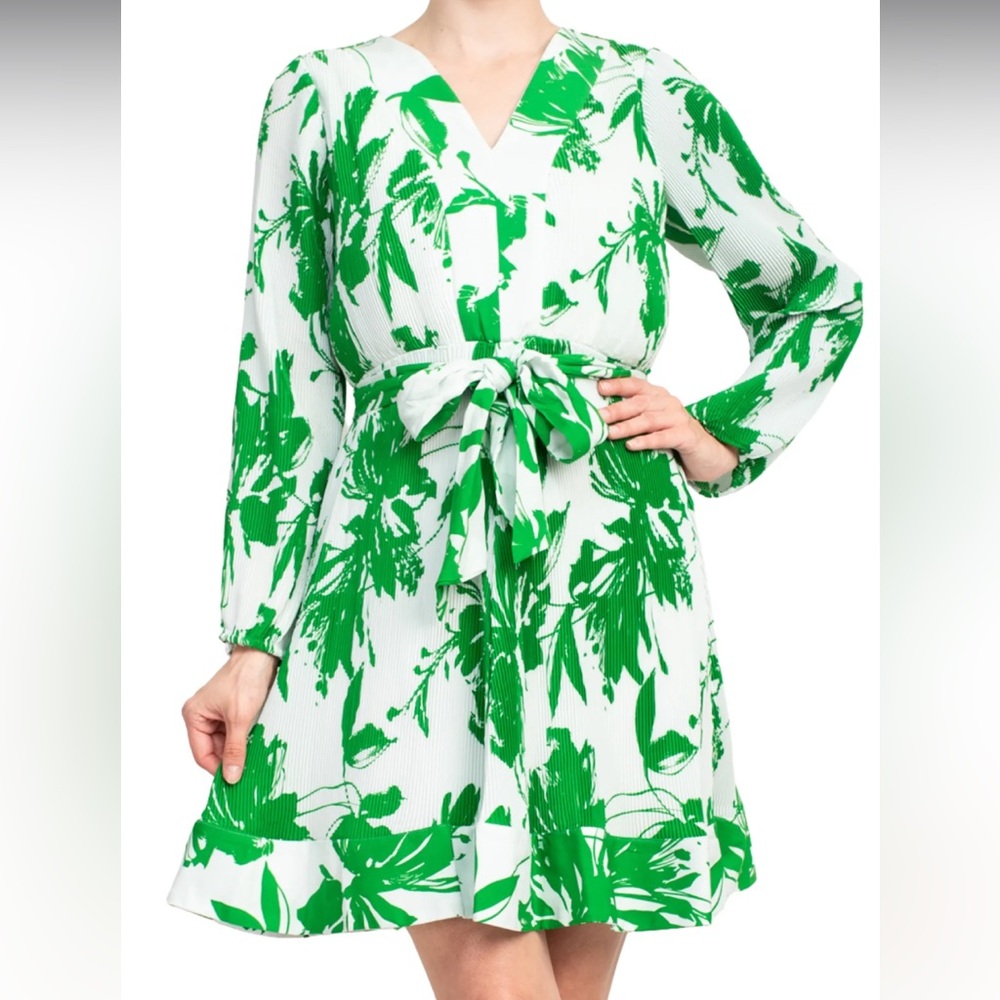 Taylor Floral Belted V-Neck Crepe Dress - Picture 2 of 11